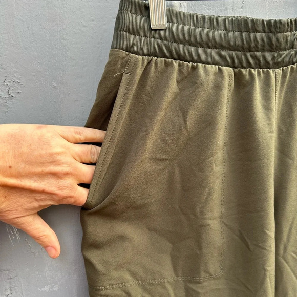 Lole Highlands Side-Stripe Olivie Tech Joggers,  size M - Picture 7 of 13